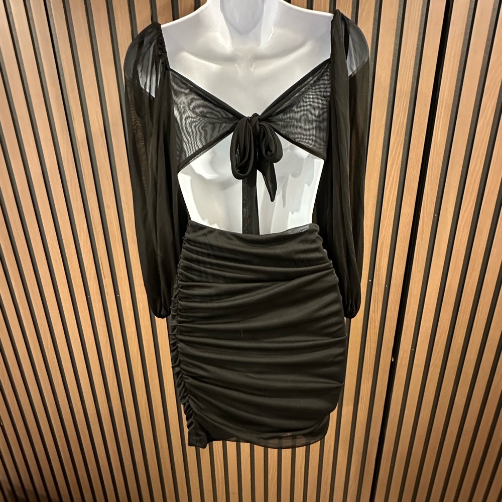 Elegant Black Ruched Dress - Picture 2 of 2